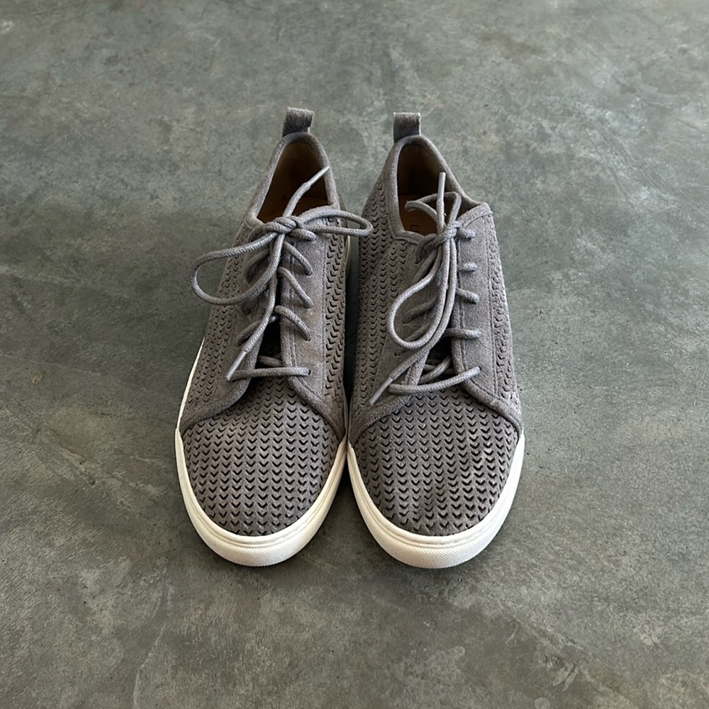 Lucky brand sneakers